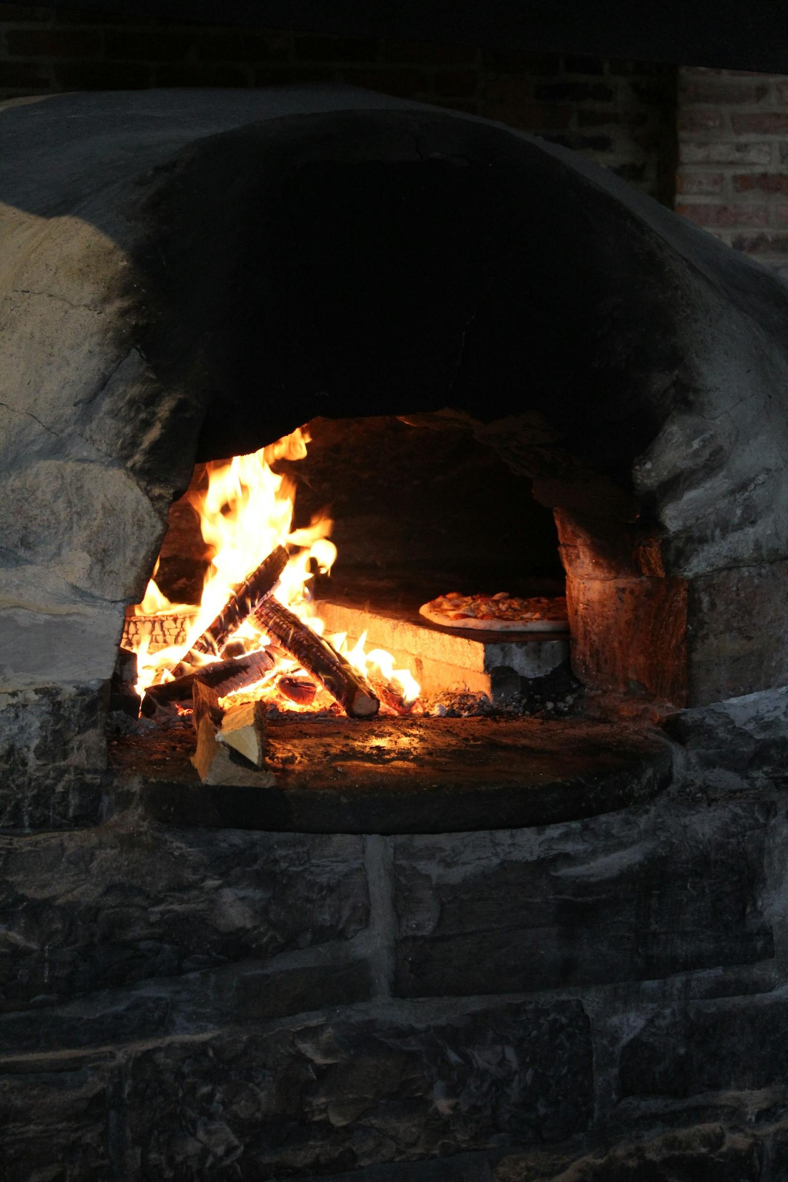 Redwood Pizzeria